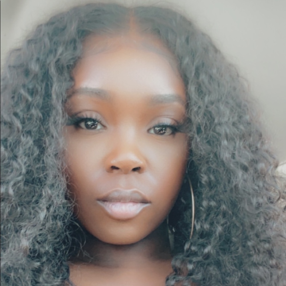 Meet your Posher, Jasmine